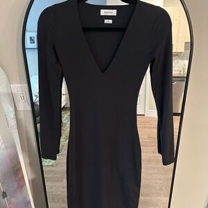 Aritzia Babaton Black V-Neck Dress